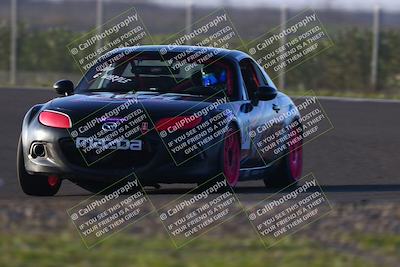 media/Jan-18-2026-CalClub SCCA (Sun) [[8bc6468723]]/Group 7 Race/Turn 1/